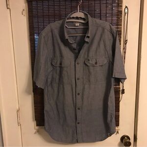 Carhartt Men's Loose Fit Midweight Chambray Short Sleeve Shirt
